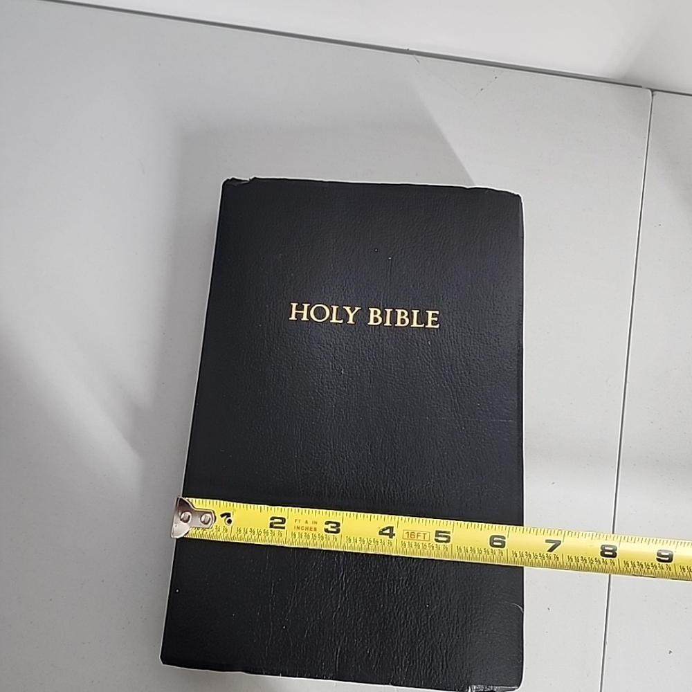 KJV Giant Print Bible ISBN 9780840703446 King James Version Nelsons - Picture 3 of 11